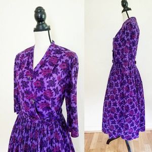 1950s/60s Purple Floral Print Fit and Flare || Medium/Large